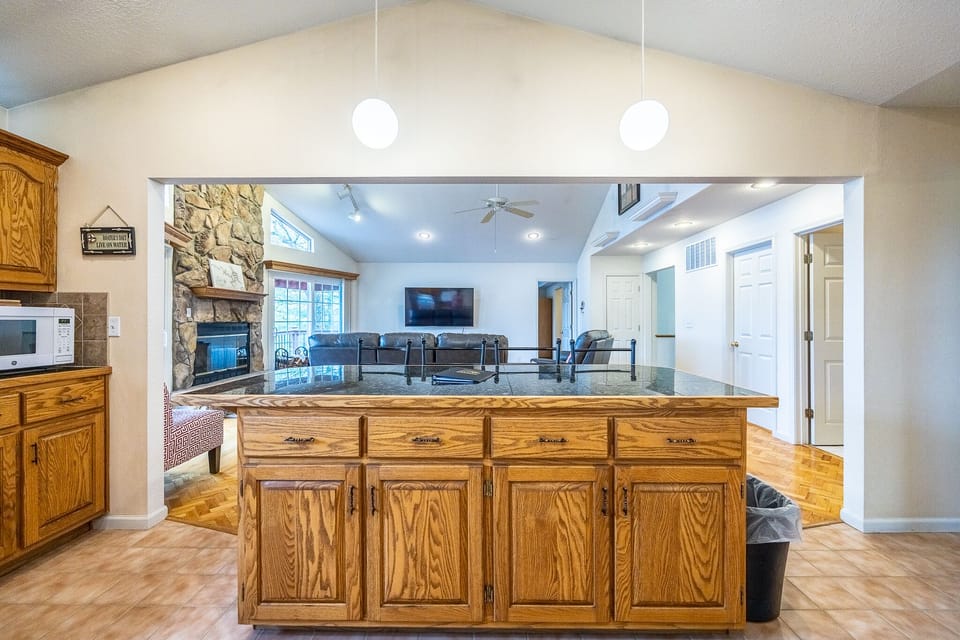 KITCHEN TO SHOW OPEN FLOOR