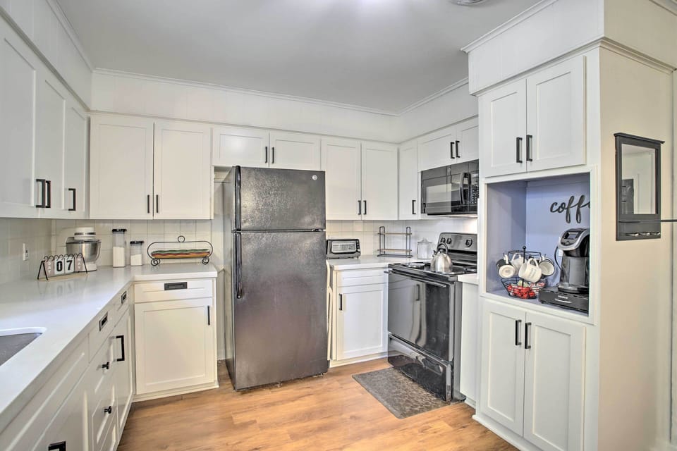 Kitchen | Dishwasher | Coffee Maker | Blender