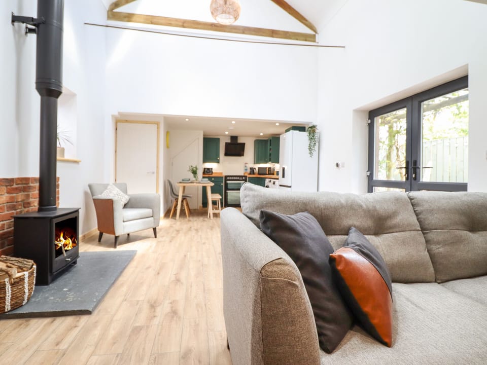Cottage | Living room | Fireplace