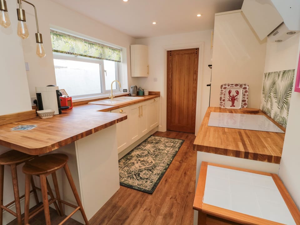 Cottage | Interior