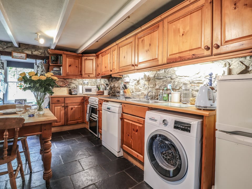 Cottage | Interior