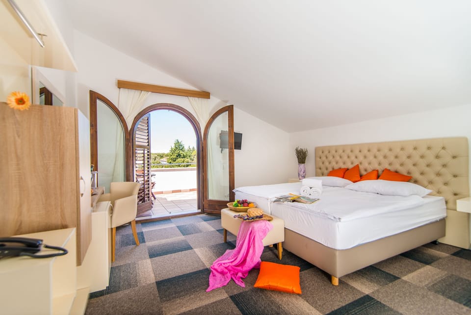 In-room safe, blackout drapes, WiFi (free), individually decorated