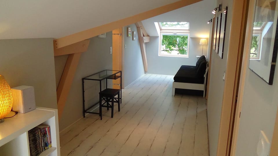 8 2ème salon