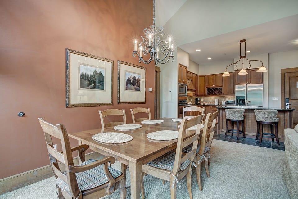 Condo, 2 Bedrooms | Private kitchen | Coffee/tea maker, oven