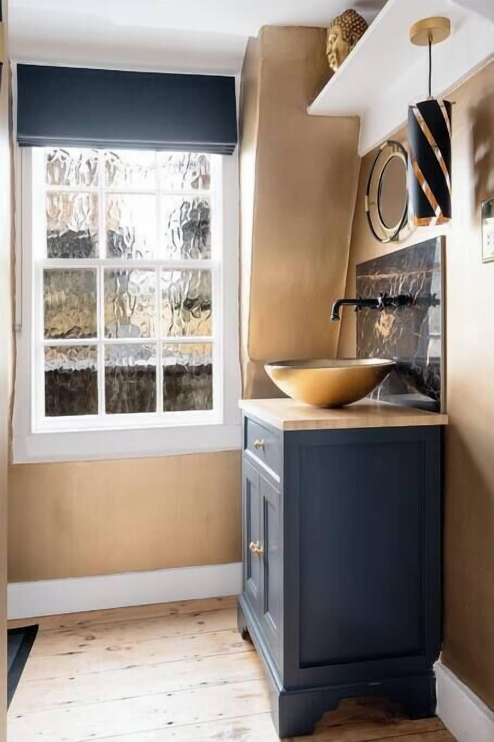 A super stylish apartment right in the heart of Bath.