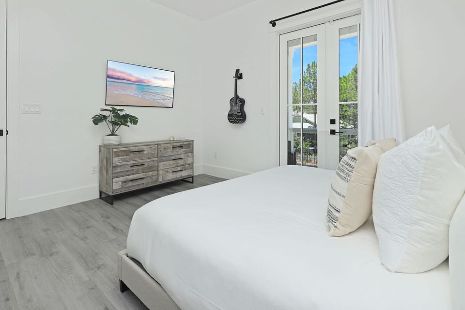 Sonshine by the Sea - Seagrove Beach - Second Floor - King Bedroom 2 - Private Bathroom