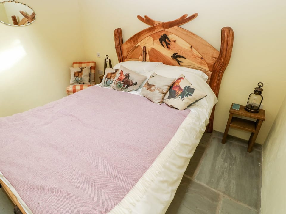Cottage | 1 bedroom, individually decorated, individually furnished, free WiFi