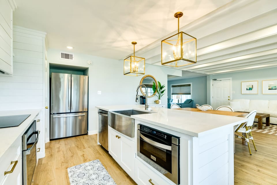 Large kitchen island is great for meal prep