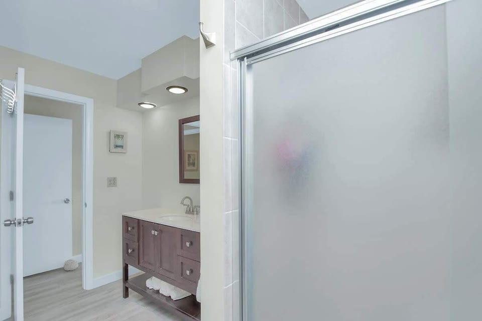Master bath