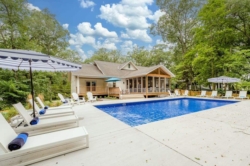 Private Heated Pool!