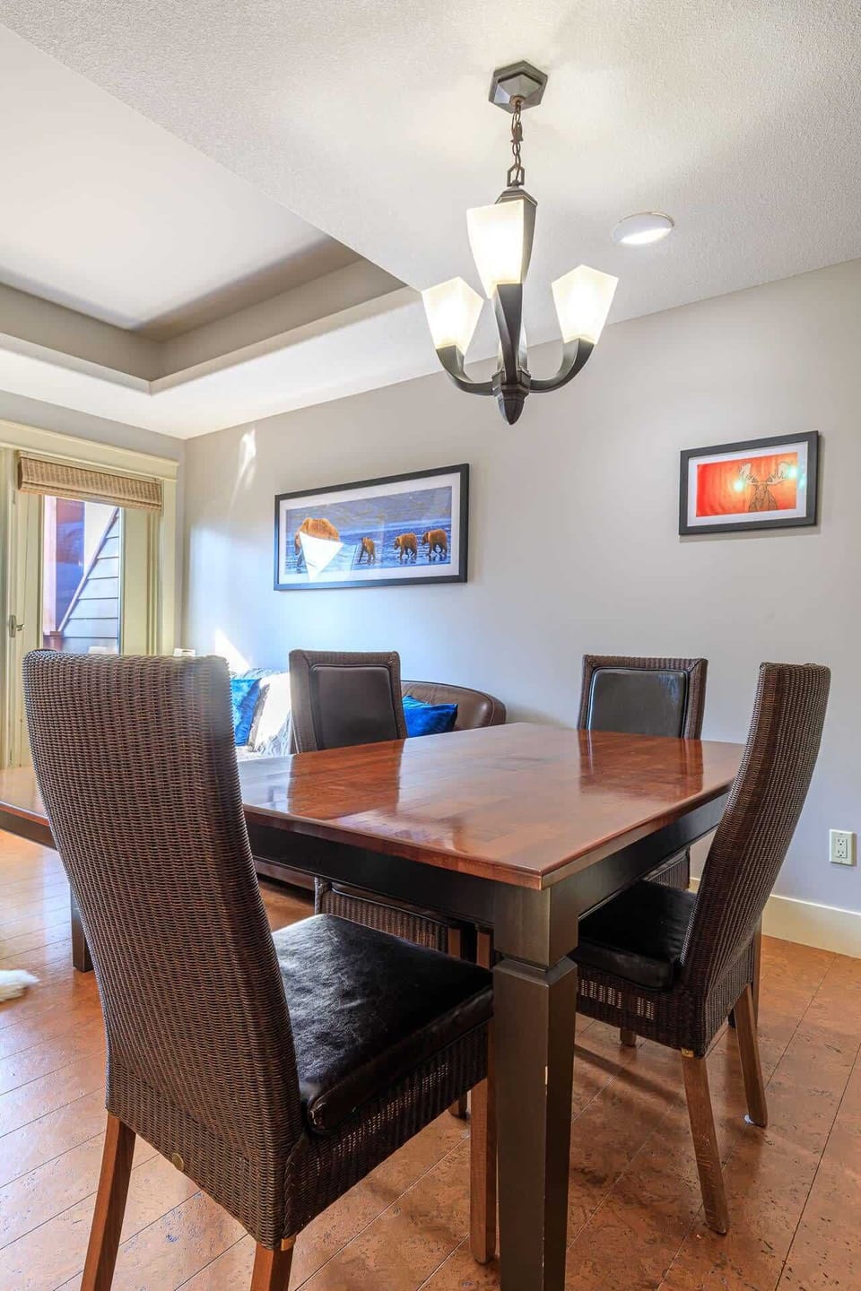 Spacious Dining room with seating for 4