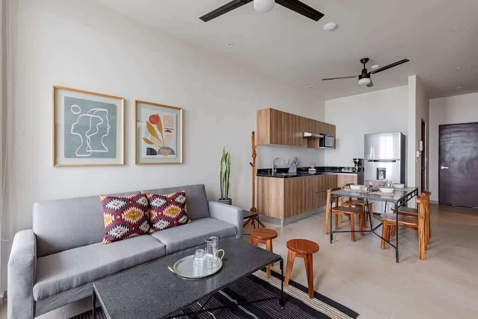 Living room. Dining room and kitchen. 