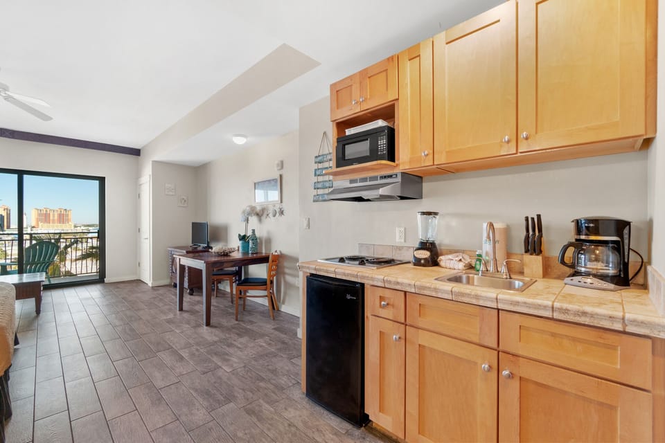 Panama City Beach Condo Unit 705 (16)