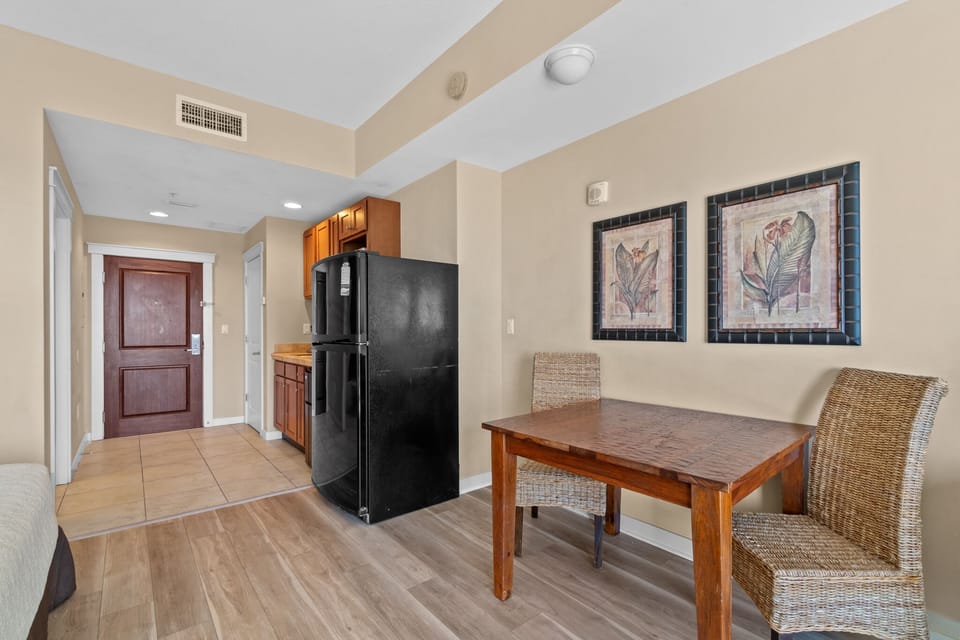 Panama City Beach Condo Unit 833 (5)