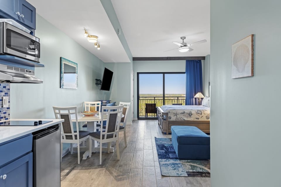 Panama City Beach Condo Unit 1013 (2)