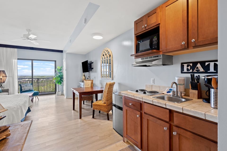 Panama City Beach Condo Unit 1315 (2)