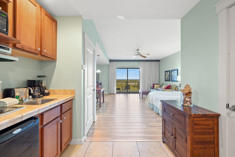 Panama City Beach Condo Unit 1319 (2)