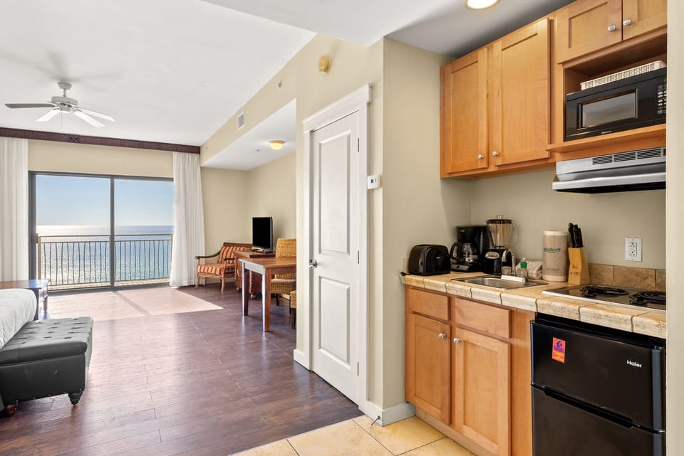 Panama City Beach Condo Unit 1320 (4)