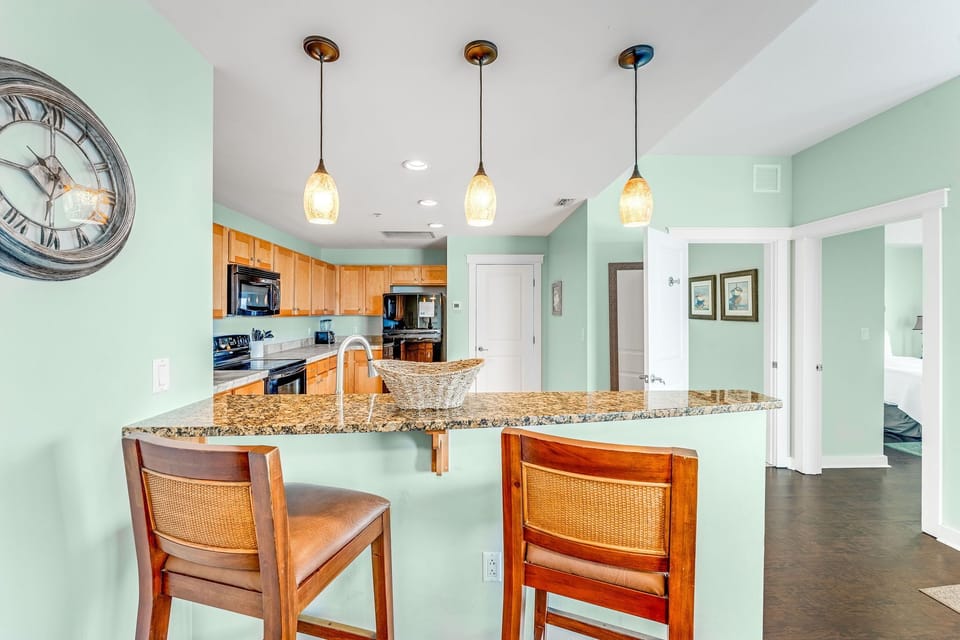 13-web-or-mls-15100-front-beach-rd-1605