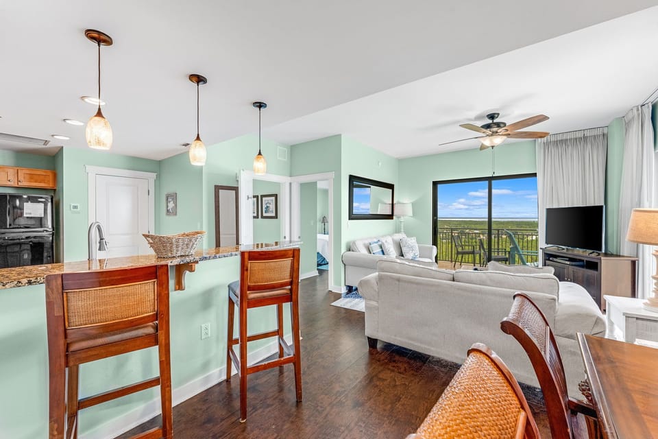 10-web-or-mls-15100-front-beach-rd-1605