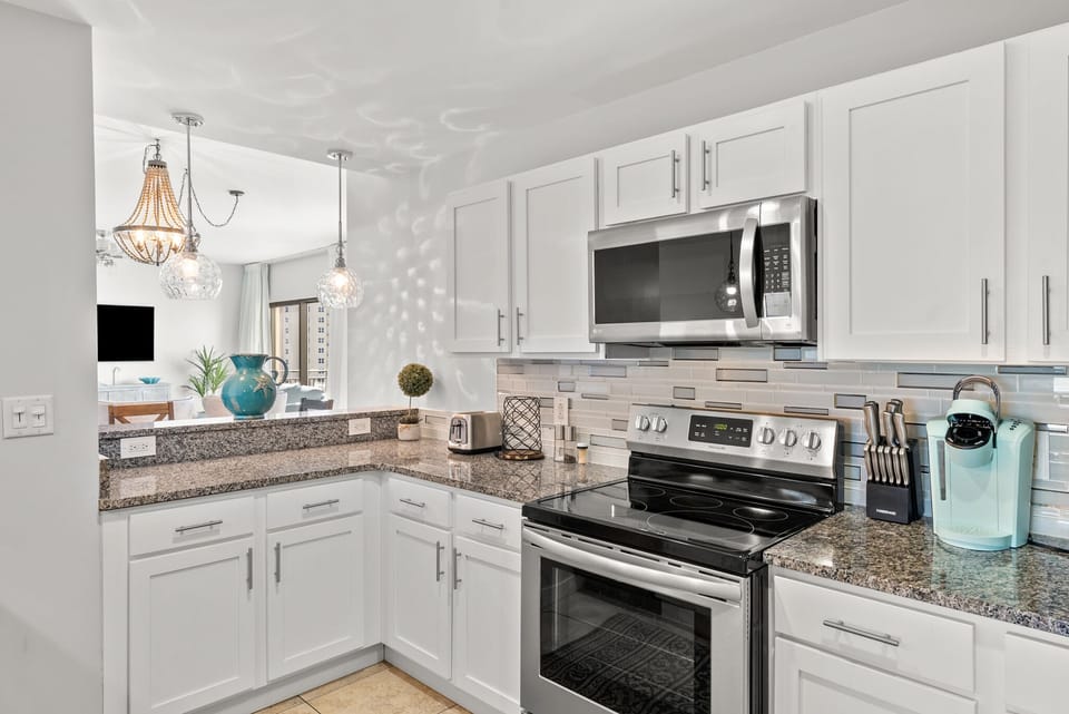 Panama City Beach Condo Unit 1706 (7)