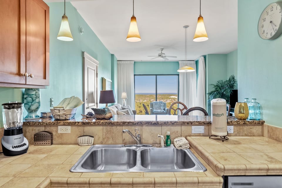 Panama City Beach Condo Unit 1427 (3)