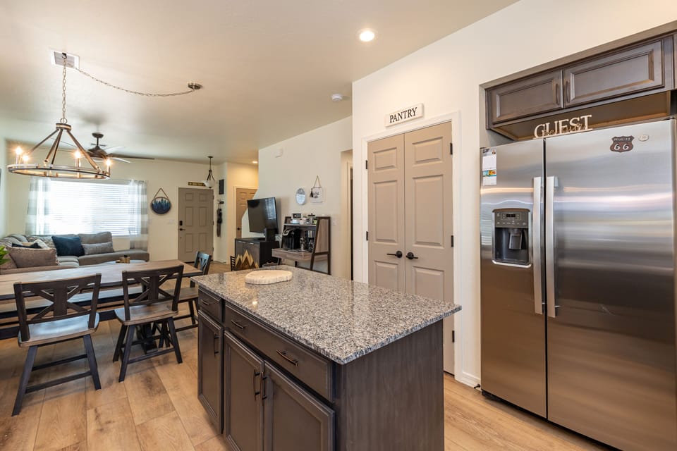 Island for kitchen prep