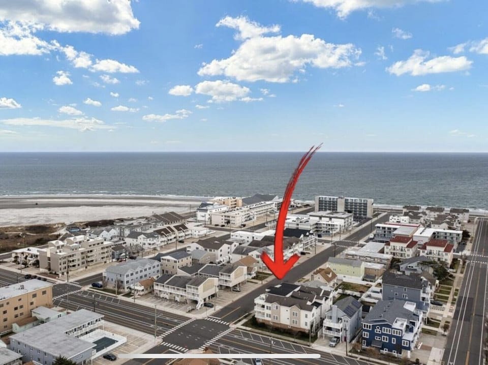 Conveniently located close to Inlet Beach and Altantic Ocean