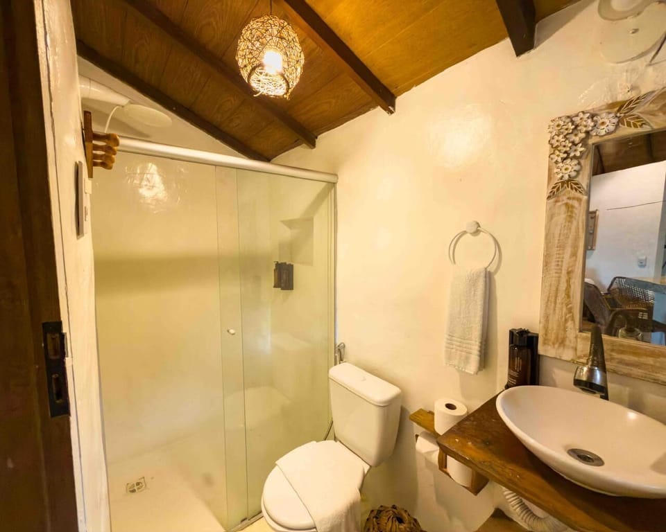 Family Studio, 1 Bedroom | Bathroom | Shower, towels