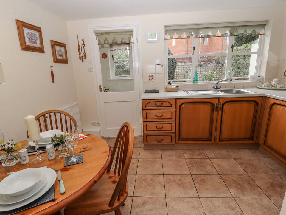 Cottage | Interior
