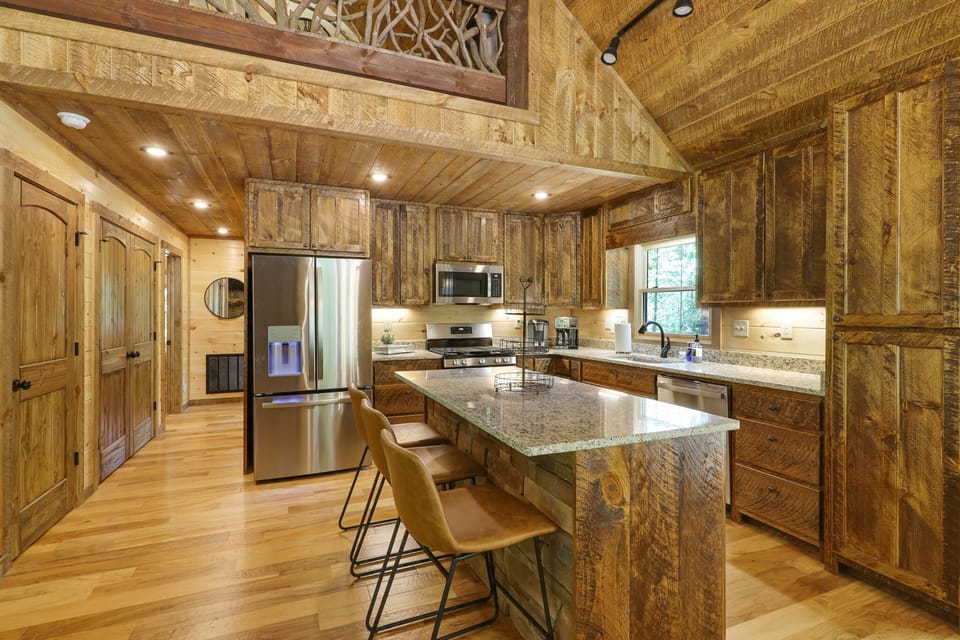 Eat in kitchen