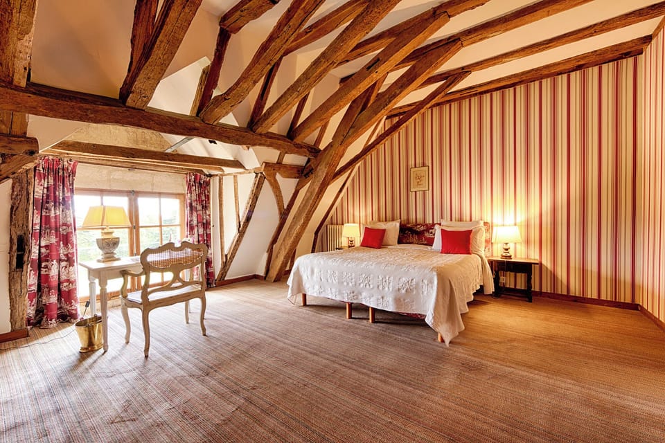 Pavillon Classic Room | Premium bedding, individually decorated, desk, soundproofing