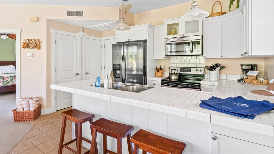 Plantation at Princeville Resort #1712 - Fully Equipped Kitchen & Breakfast Bar - Parrish Kauai