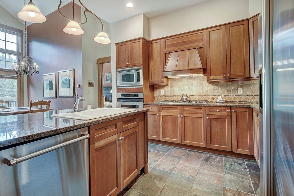 Room, Indoors, Flooring, Kitchen, Floor