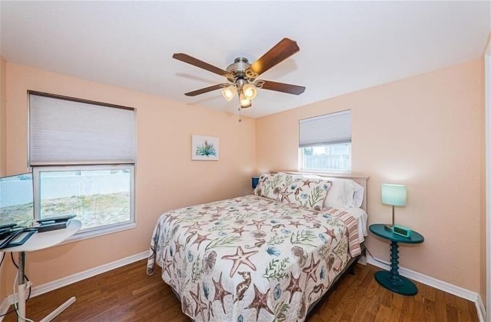 Guest bedroom