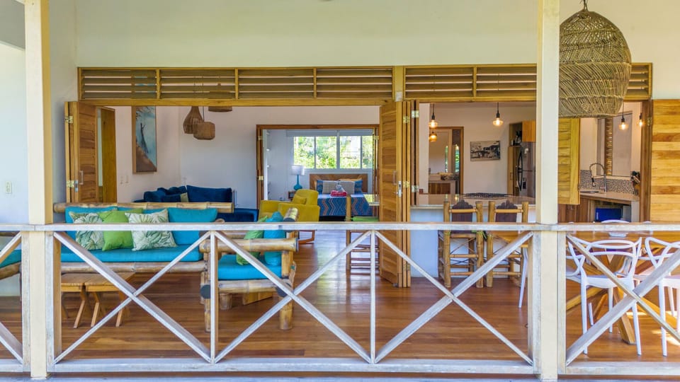 Breezy and beautiful outdoor/ indoor living