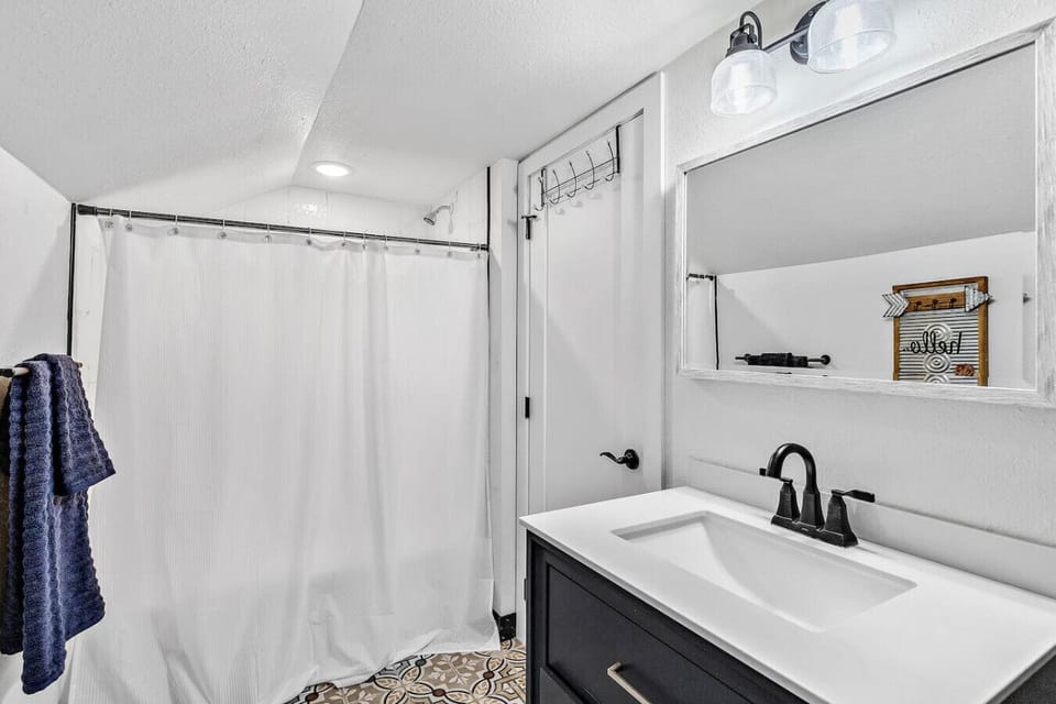 Private bathroom #2