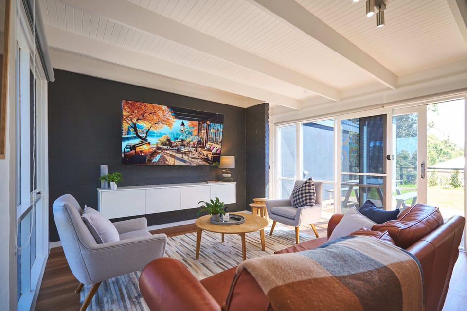 Bright and relaxing lounge