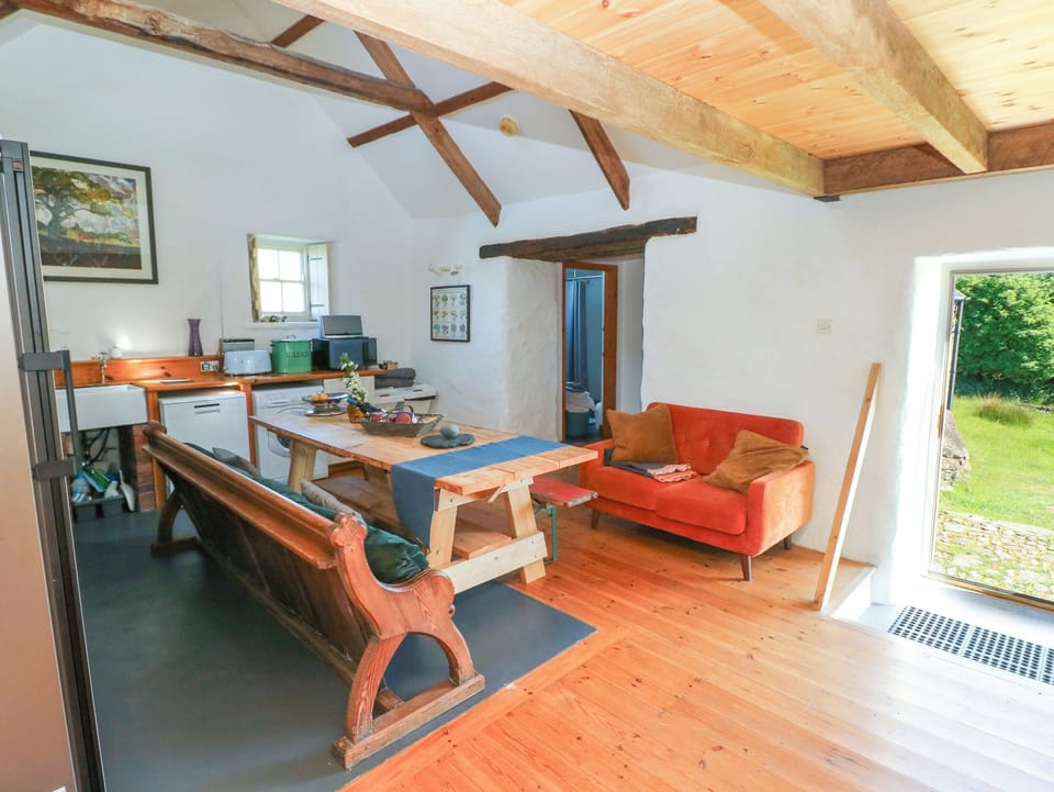 Cottage | Interior