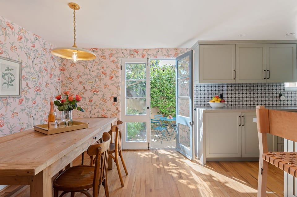 Dining room & kitchen
