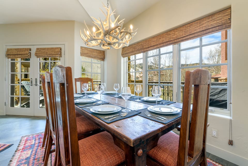 Dining Room - Summer
