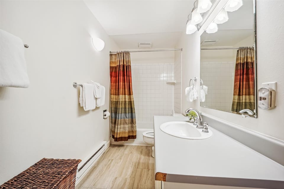 Bathroom, Snowflake Lookout, Breckenridge Vacation Rental