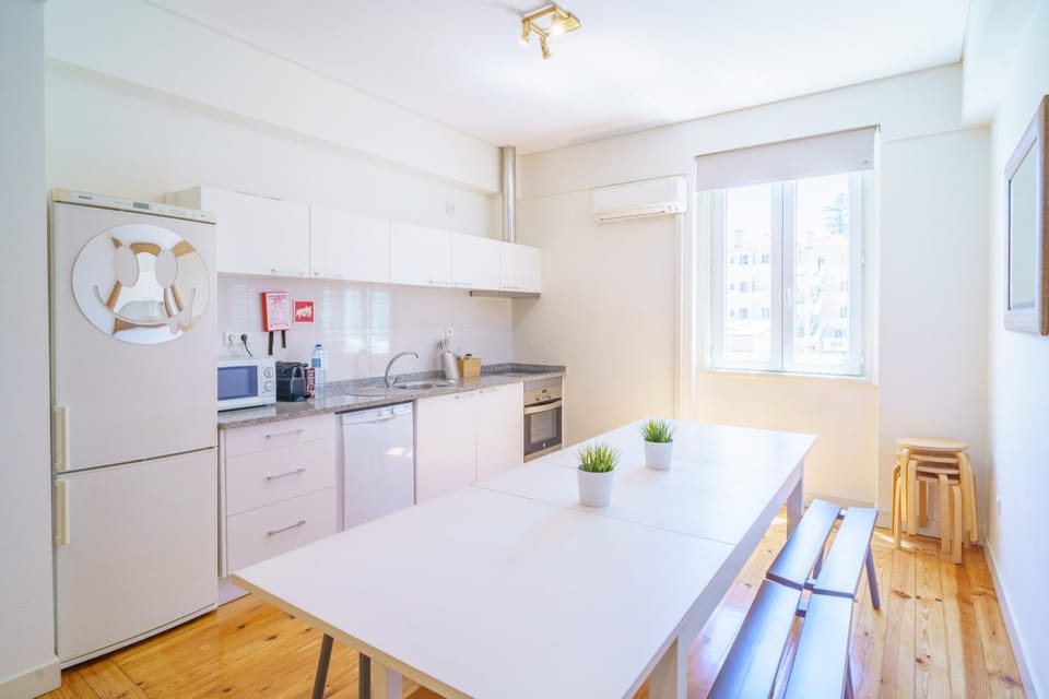 House | 4 bedrooms, WiFi