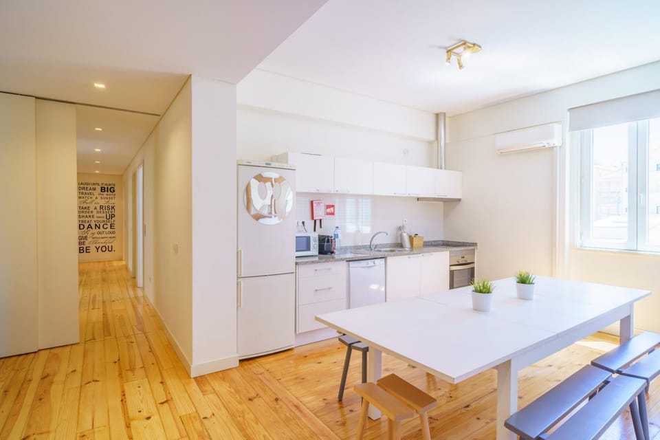 House | 4 bedrooms, WiFi