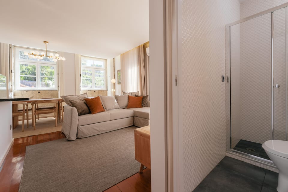 Feel Porto Ribeira Vintage Duplex Apartment in Porto