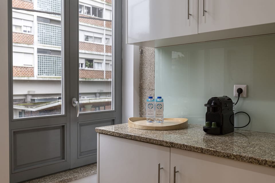 House | Desk, WiFi