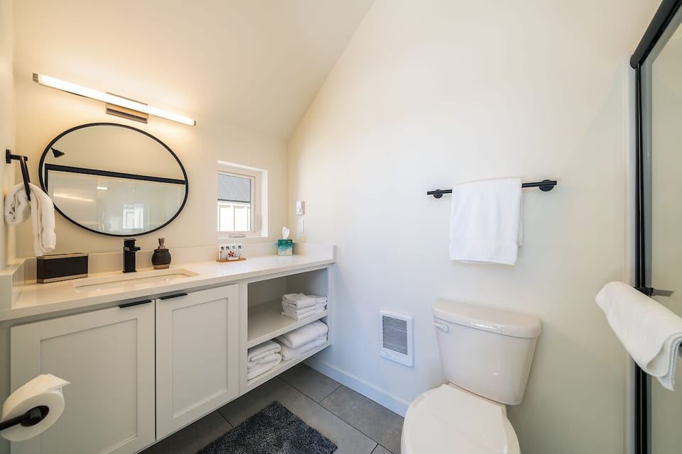 Primary Ensuite Bathroom