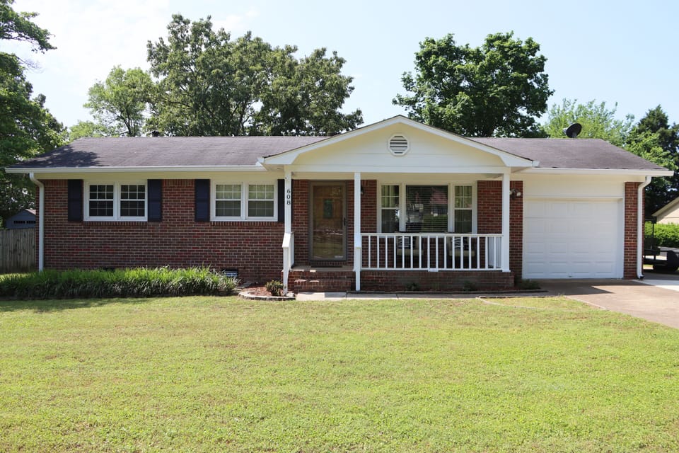 This house sits in a quiet in friendly neighborhood! 