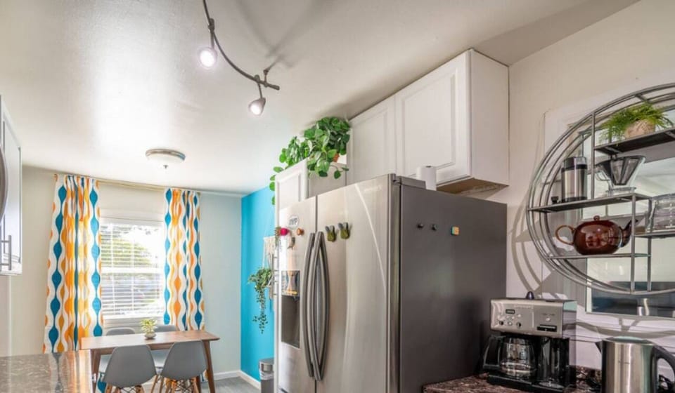 At Hello Sunshine OC, we understand the importance of a good cup of coffee to start your day off right. That`s why we`ve made sure to provide our guests with a fully stocked coffee and tea bar equipped with everything you`ll need for that perfect cup