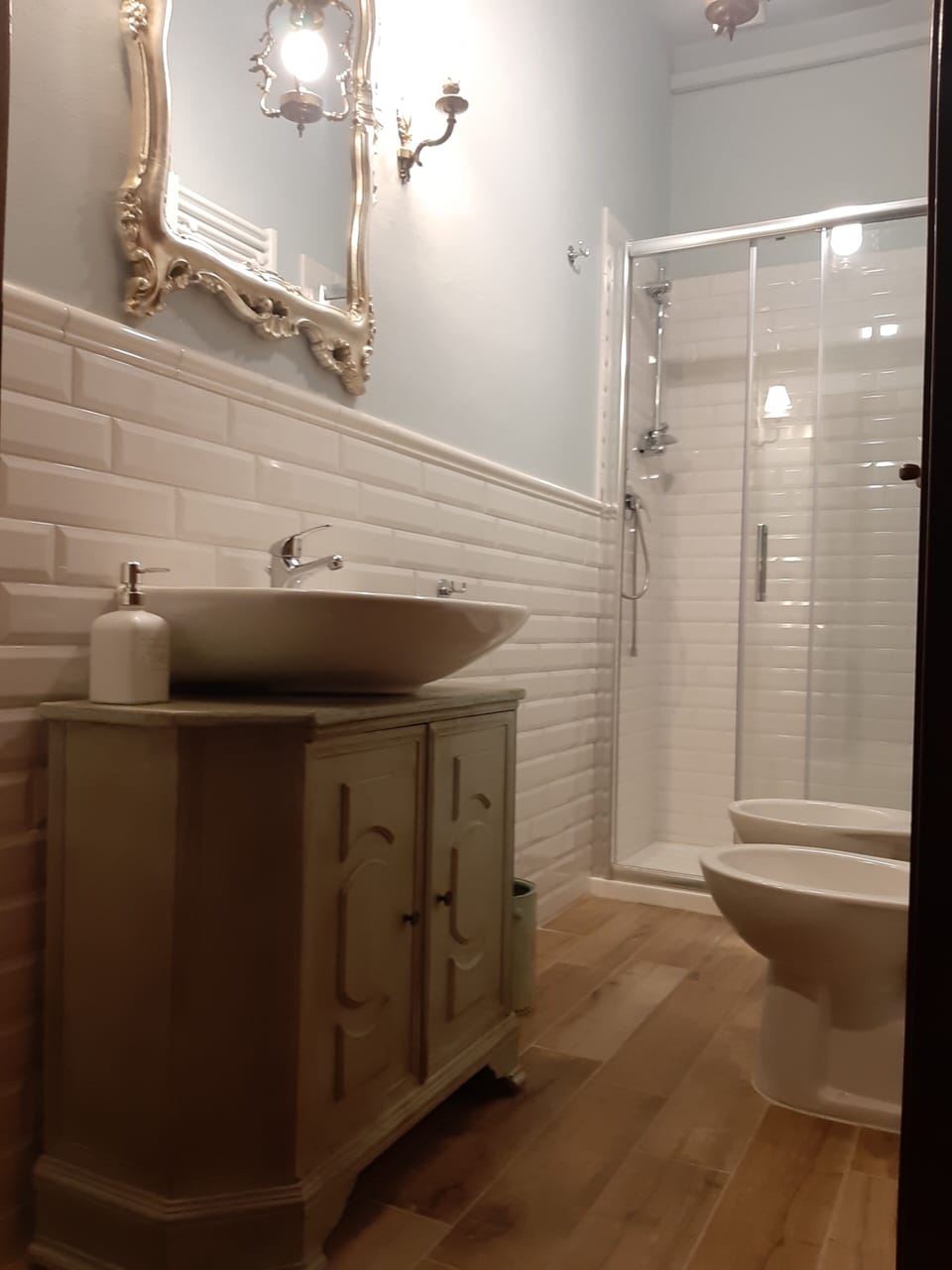 Deluxe Room | Bathroom | Hair dryer, bidet